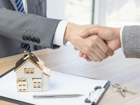 Siết chặt quản lý môi giới bất động sản