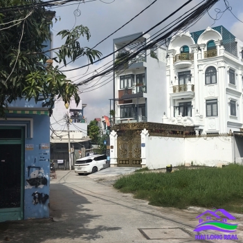 HAILONGREAL: NHÀ SIÊU RẼ, VỊ TRÍ ĐẦU TƯ TỐT, Nhà giá: 2.5ty, DT: 6*12m, đường Huỳnh Tấn Phát, Nhà Bè, vào 50m 