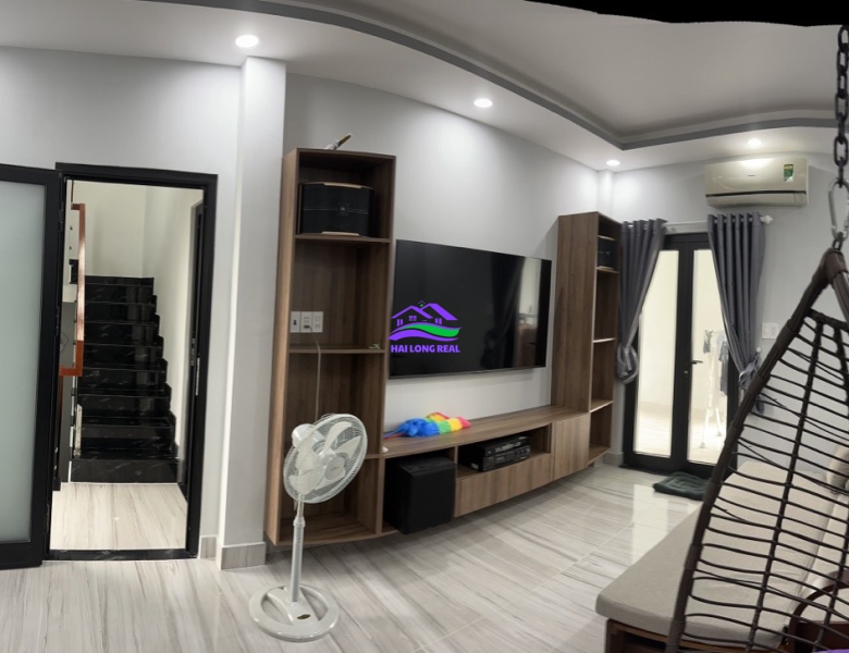 Nhà đất nhà bè chính chủ, nhà nội thất VIP, 7x14m, 4 tầng, Giá : 7,99ty