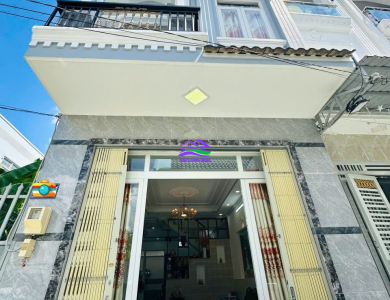 Nhà 274/Nguyễn Văn Tạo, 5x21m, 1 lầu, Giá: 5,5 tỷ, xã Long Thới, Nhà Bè.
