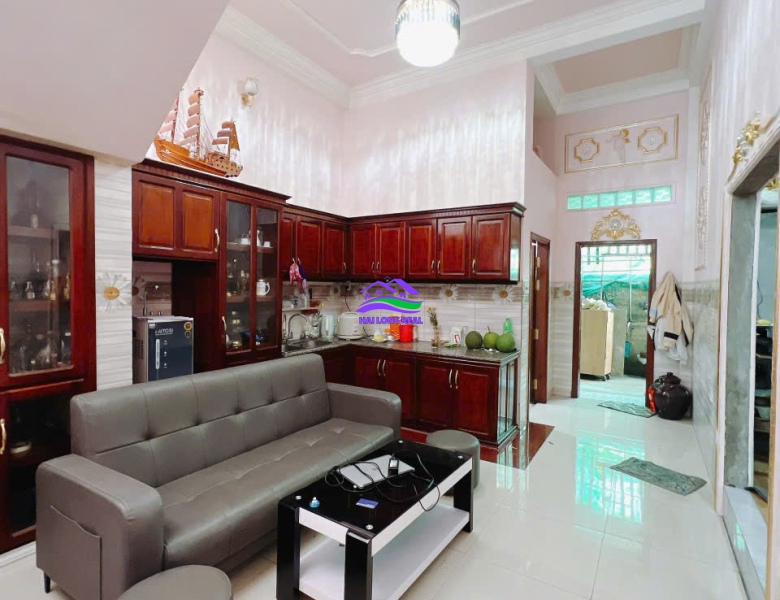 Nhà đường 14m, Nguyễn Văn Tạo, Giá: 9,5 tỷ, DT: 8x23m, 1 lầu, xã Long Thới, Nhà Bè 