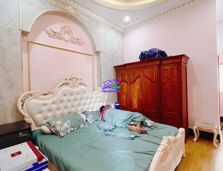 Nhà đường 14m, Nguyễn Văn Tạo, Giá: 9,5 tỷ, DT: 8x23m, 1 lầu, xã Long Thới, Nhà Bè 