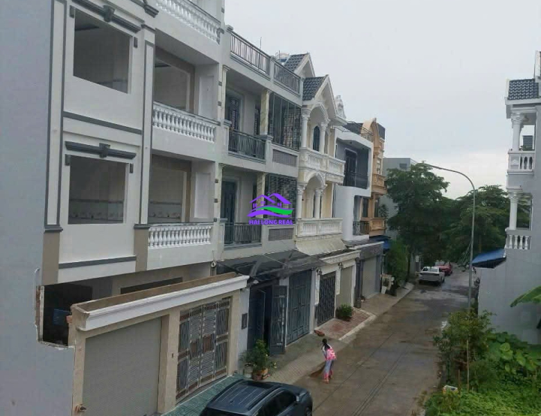Nhà đường 7m, Nguyễn Bình, Giá: 5,6 tỷ, DT: 7,5x11m, 3 tầng, xã Nhơn Đức, Nhà Bè 