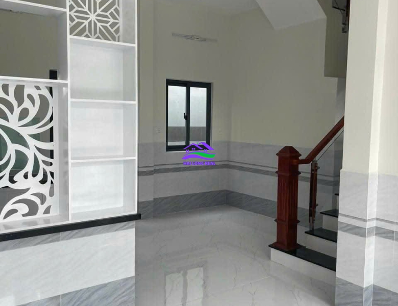 Nhà đường 7m, Nguyễn Bình, Giá: 5,6 tỷ, DT: 7,5x11m, 3 tầng, xã Nhơn Đức, Nhà Bè 