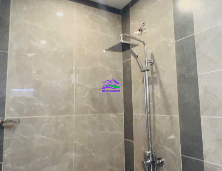 Nhà đường 8m, Giá: 6,5ty, DT: 6,4*14m, 3,5 tầng, đường Nguyễn Bình, xã Nhơn Đức, Nhà Bè 