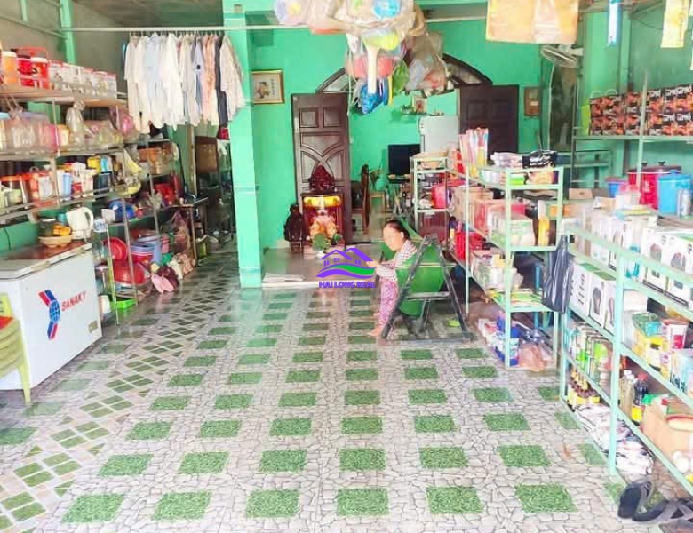 Nhà giá 3,5ty, DT: 5*20m, cấp 4, đường Nguyễn Văn Tạo, Nhà Bè 
