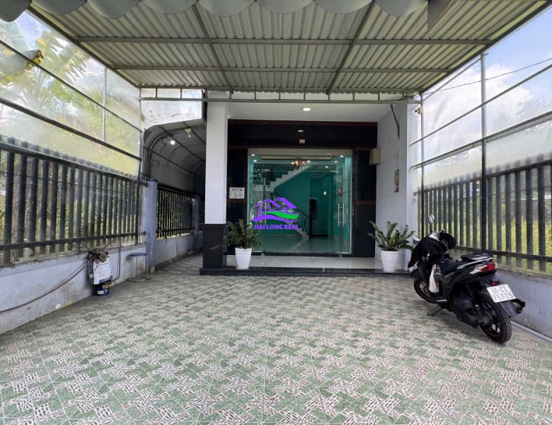 Nhà giá: 11ty, DT: 6*38m, 1 lầu, 5PN, mặt tiền đường Nguyễn Bình, Nhà Bè 3wc