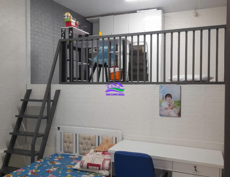 Nhà giá: 6,6ty, DT: ngang 18x dài 11m, 200m2, khu Ven sông Nguyễn Bình, Nhà Bè 