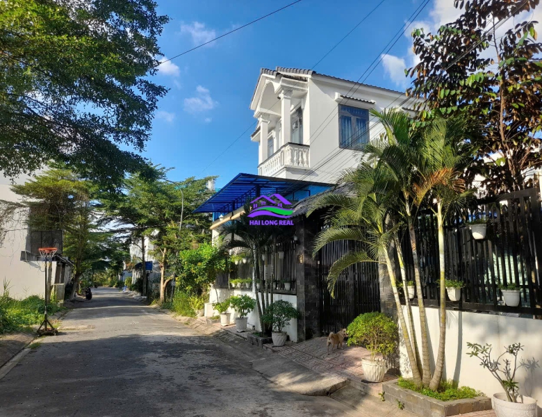 Nhà giá: 6,6ty, DT: ngang 18x dài 11m, 200m2, khu Ven sông Nguyễn Bình, Nhà Bè 