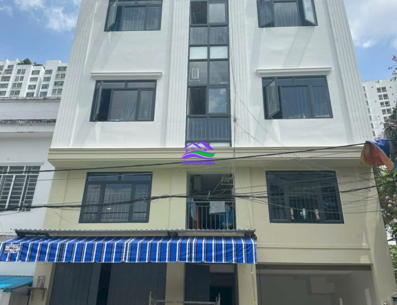 căn hộ dịch vụ Làng Đại học, giá: 39ty, DT: 10*25m, 7 tầng, thủ nhập 140tr/tháng, xã Phước Kiểng, Nhà Bè 