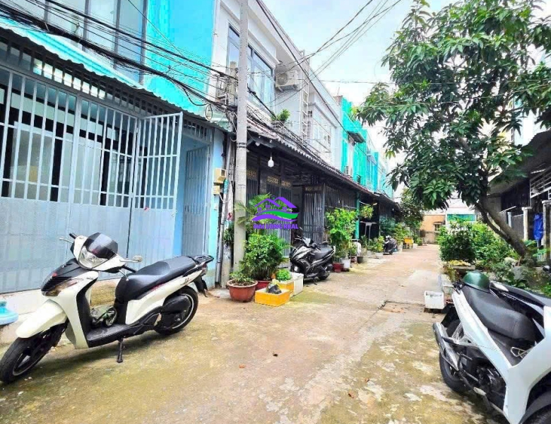 Nhà giá: 3,7ty, DT: 5*11m, 1 lững, khu 2020 Huỳnh Tấn Phát, TT Nhà Bè 