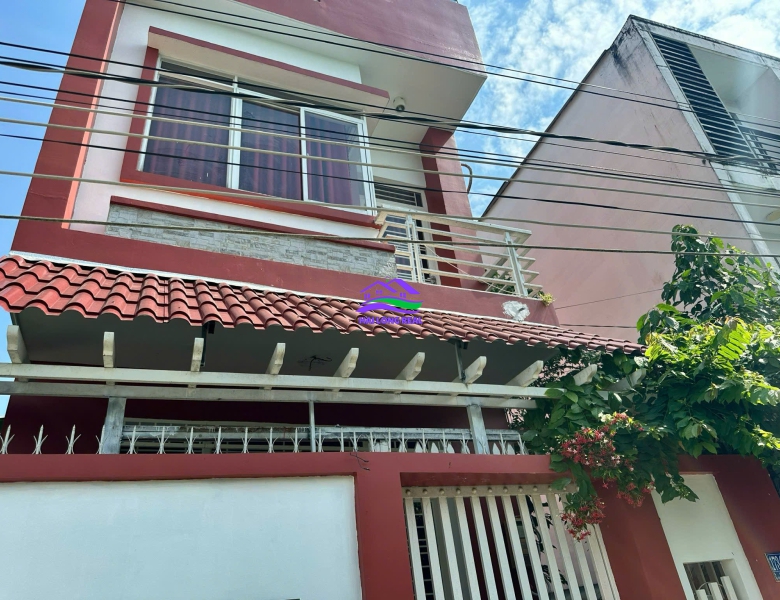 Nhà giá: 2,7ty, DT: 7,5*17m, 1 lầu + sân thượng, đường Lê Văn Lương, Nhà Bè 