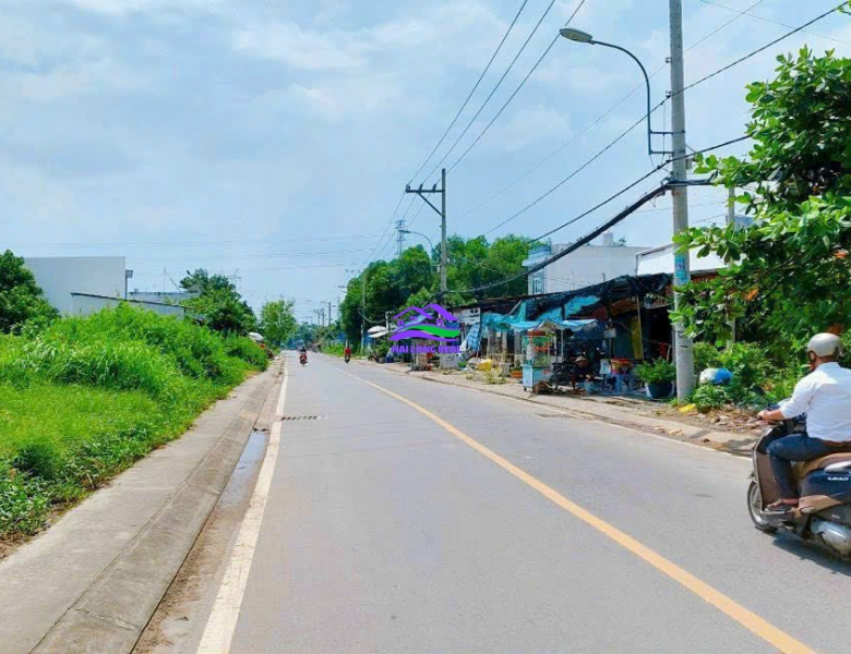 2 căn nhà liền kề giá: 8,7ty/căn DT: 5*30m, mặt tiền đường Đào Sư Tích, Nhà Bè 