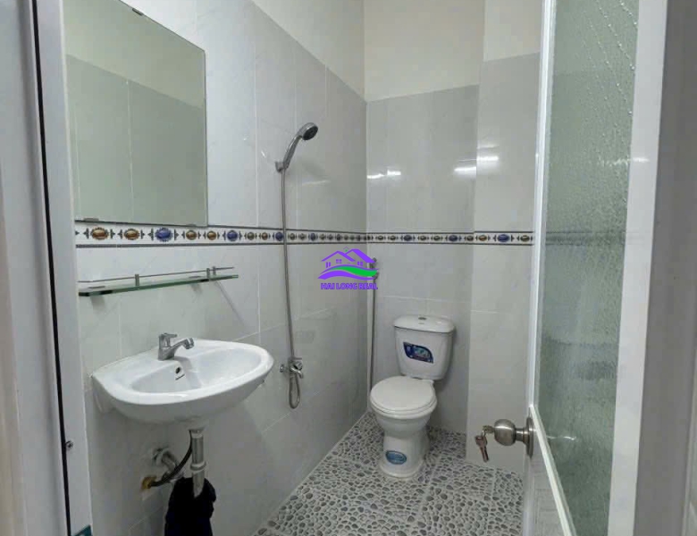 Nhà giá: 1,5ty, DT: 3*10m, 1 lầu, sổ riêng,đường Lê Văn Lương ( nối dài), xã Long Hậu, Long An 