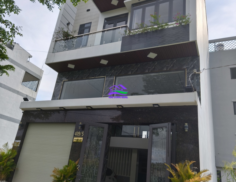 Nhà 409/NGUYỄN VĂN TẠO, giá: 8,9 tỷ, DT: 7x14m, 4 tầng, xã Long Thới, Nhà Bè 