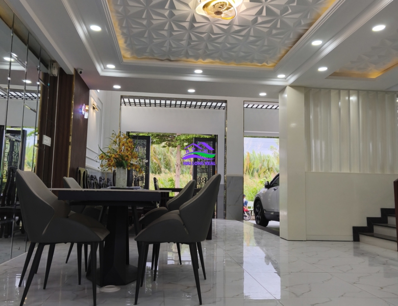 Nhà 409/NGUYỄN VĂN TẠO, giá: 8,9 tỷ, DT: 7x14m, 4 tầng, xã Long Thới, Nhà Bè 
