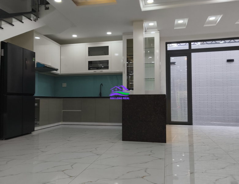 Nhà 409/NGUYỄN VĂN TẠO, giá: 8,9 tỷ, DT: 7x14m, 4 tầng, xã Long Thới, Nhà Bè 