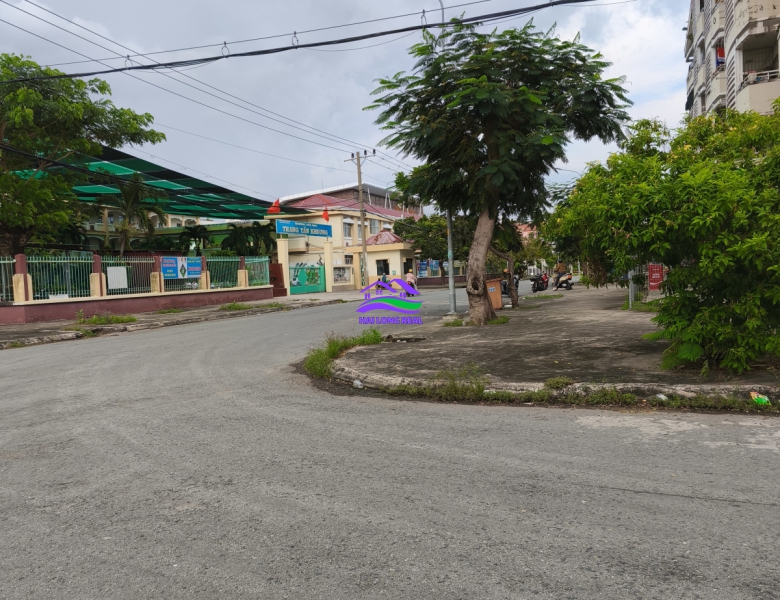 Nhà đất nhà bè chính chủ bán đất 9x19m, giá: 25tr/m2, khu C45 đường Nguyễn văn tạo, nhà bè.