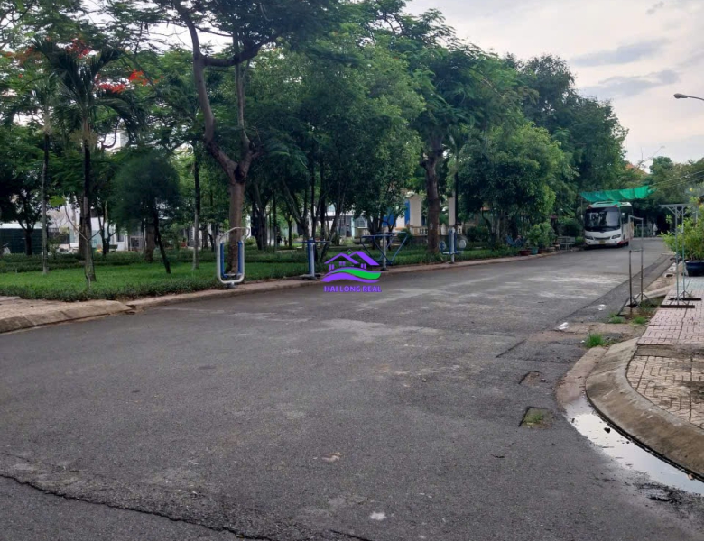 Nhà đất nhà bè chính chủ bán đất 5x20m, giá:5,5 tỷ/lô, dự án Vạn phát hưng, cạnh làng đại học đường Nguyễn bình 