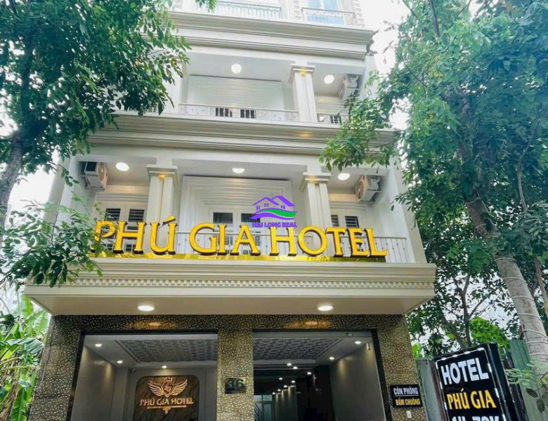 Khách sạn giá: 28,5ty, DT: 7x19m, 5 tầng, đường 12m, khu CÔNG ÍCH đường Phạm Hữu Lầu, Quận 7.