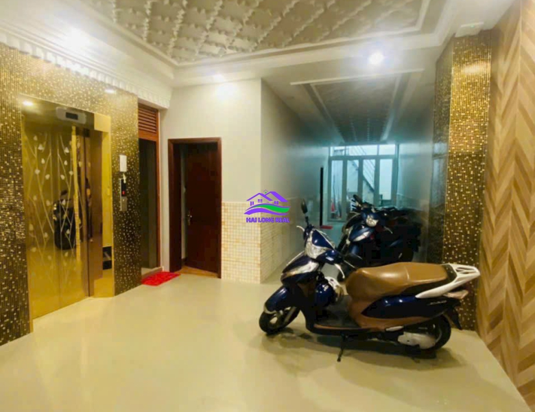 Khách sạn giá: 28,5ty, DT: 7x19m, 5 tầng, đường 12m, khu CÔNG ÍCH đường Phạm Hữu Lầu, Quận 7.