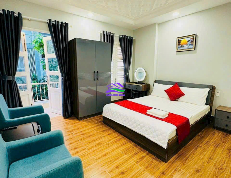 Khách sạn giá: 28,5ty, DT: 7x19m, 5 tầng, đường 12m, khu CÔNG ÍCH đường Phạm Hữu Lầu, Quận 7.
