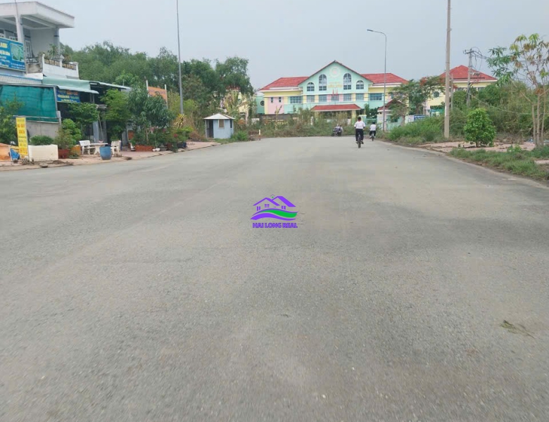 Nhà đất nhà bè chính chủ bán đất 5x22m, giá 45tr/m2, đường 24m, khu 28HA, đường Lê thị tám, nhà bè 