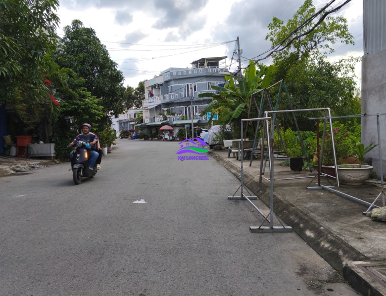 Đất đường LÊ THỊ TÁM, giá: 28tr/m2, diện tích: 15x26m, 380m2, xã Nhơn Đức, Nhà Bè