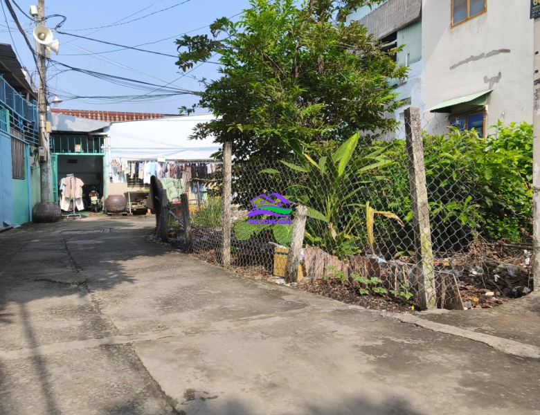 Đất góc đường Nguyễn Văn Tạo, giá: 2,35 tỷ, diện tích: 6x11m, xã Nhơn Đức, Nhà Bè 