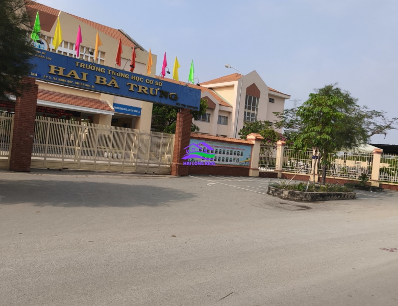 Nhà đường 12m, Lê Thị Tám, Giá: 8,8 tỷ, DT: 7,5x26m, 198m2, 1 lầu, xã Nhơn Đức, Nhà Bè 
