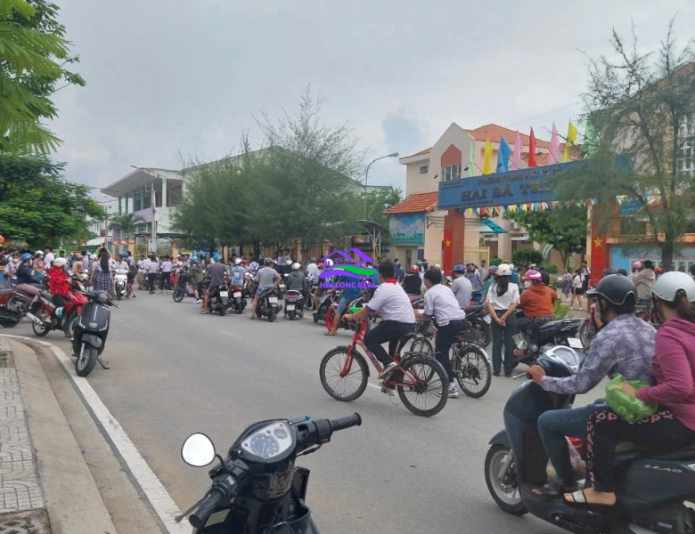 Đất đường 24m, khu 28HA, Giá: 45tr/m2, đường Lê Thị Tám, xã Nhơn Đức, Nhà Bè 