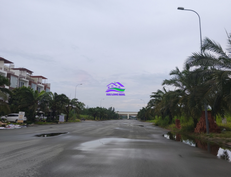Nhà giá: 6,5ty, DT: 5*16m, 3,5 tầng, đường 50m, khu Star Villa, đường Ngô Quang Thắm, Nhà Bè 