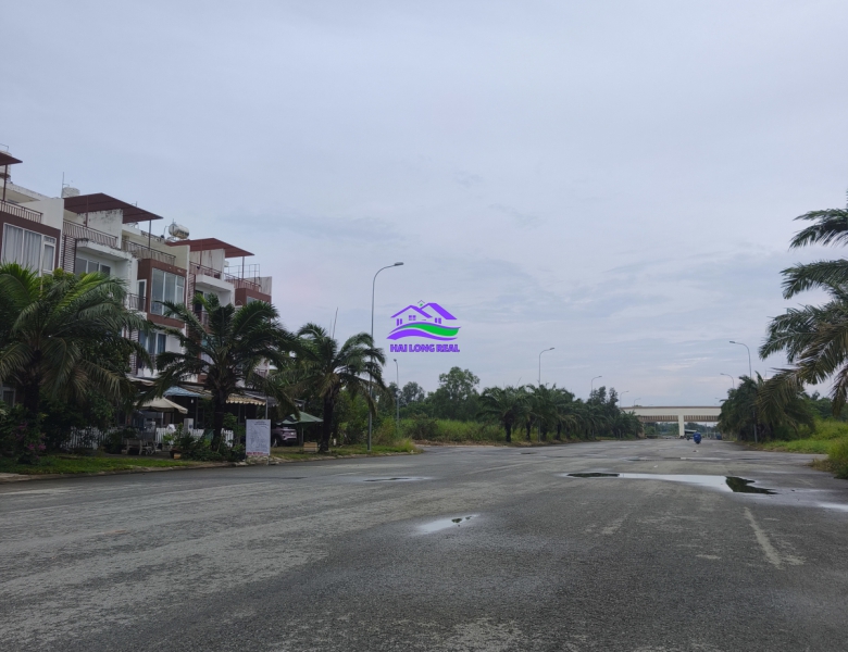 Nhà giá: 6,5ty, DT: 5*16m, 3,5 tầng, đường 50m, khu Star Villa, đường Ngô Quang Thắm, Nhà Bè 