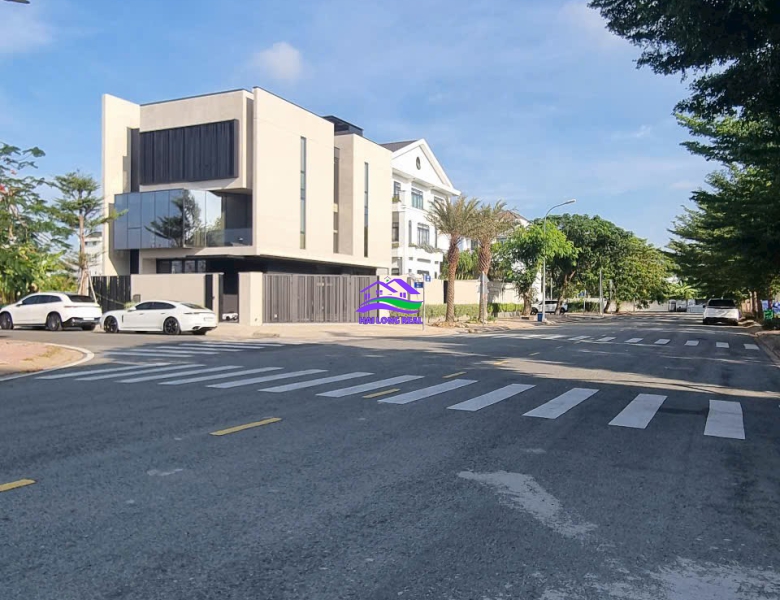 Nhà trọ giá: 5,6ty, DT: 6*20m, đường 12m, khu 274/ Nguyễn Văn Tạo, Nhà Bè 