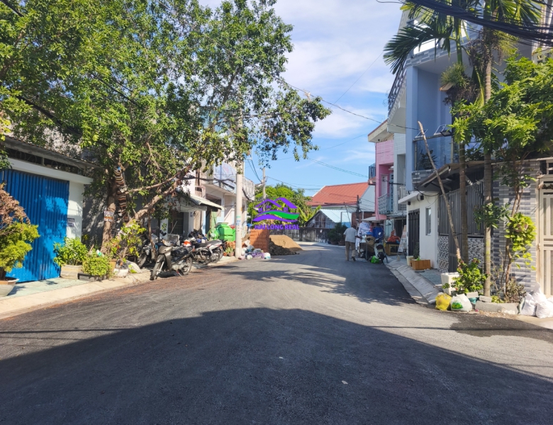 Đất đẹp, Giá: 3,99ty, DT: 5*19,5m, khu 274/ Nguyễn Văn Tạo, xã Long Thới, Nhà Bè 