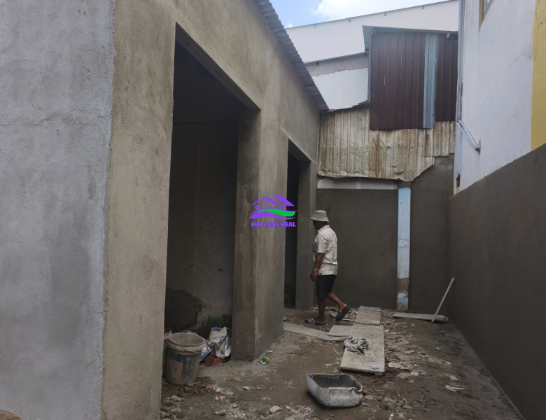 Nhà giá: 3,3ty, DT: 12*8m, đường Đào Tông Nguyên, Nhà Bè 