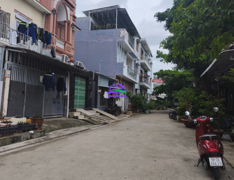 Đất giá: 53tr/m2, DT: 5*20m, đường Nguyễn Văn Tạo vào 70m, xã Long Thới, Nhà Bè 