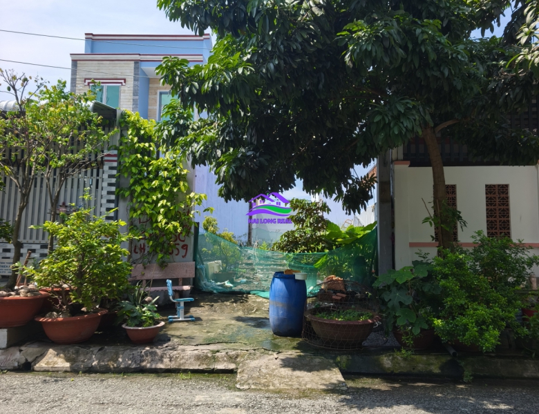 Đất giá: 4,6ty, DT: 5*28m, đường 12m, khu 526/ Nguyễn Văn Tạo, xã Long Thới, Nhà Bè 