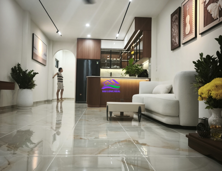 Nhà góc giá: 12ty, DT: 321m2, 15*22m, 1 lầu + 1 quán cfe + 1 Văn Phòng BDS, 798 Nguyễn Bình, Nhà Bè 