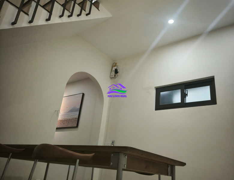 Nhà góc giá: 12ty, DT: 321m2, 15*22m, 1 lầu + 1 quán cfe + 1 Văn Phòng BDS, 798 Nguyễn Bình, Nhà Bè 
