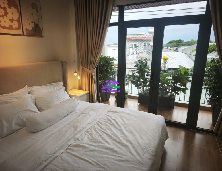 Nhà góc giá: 12ty, DT: 321m2, 15*22m, 1 lầu + 1 quán cfe + 1 Văn Phòng BDS, 798 Nguyễn Bình, Nhà Bè 