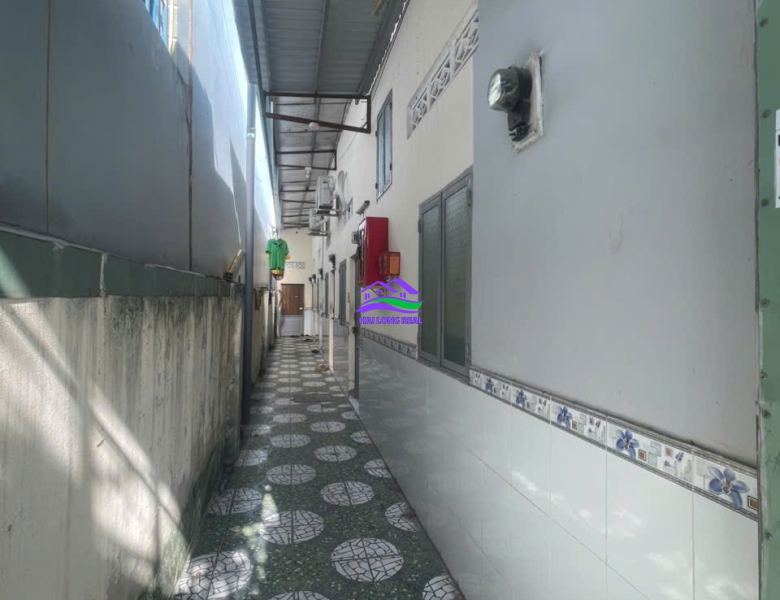 Nhà trọ giá: 5,6ty, DT: 6*20m, đường 12m, khu 274/ Nguyễn Văn Tạo, Nhà Bè 