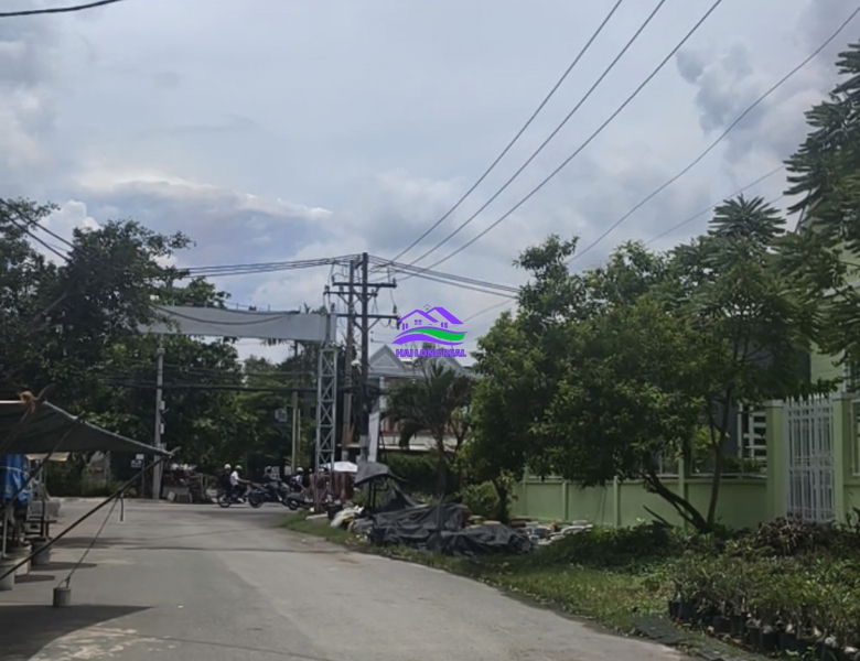 Kho xưởng giá: 20ty, DT: thổ cư 600m2, đường 16m, vào 50m, Lê Văn Lương, Nhà Bè 