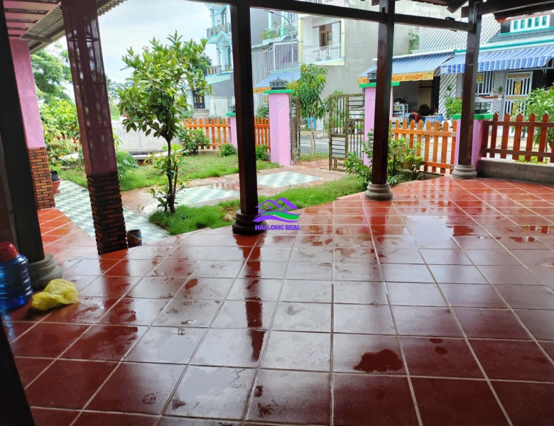 Nhà Góc 2 mặt tiền giá : 5.8ty, DT: 10,5x20m, Góc đường số 13 + đường số 3, lô B3-19, khu Thái Sơn - Long Hậu