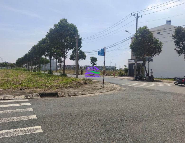 Đất góc giá: 4.9ty, DT: 8.5x16.2m, 129m2, Góc đường số 23 - đường số 10, lô B2-47, khu SAIGON VILLAGE, Long Hậu