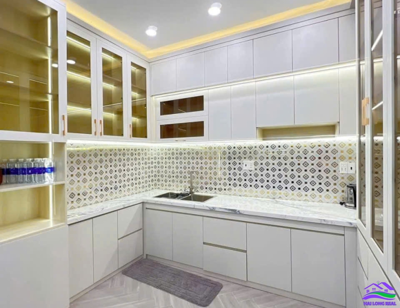 HAILONGREAL: Nhà giá: 8,6ty, DT: 5,5*15m, 3,5 tầng, khu 824/4 Huỳnh Tấn Phát, P. Tân Phú, Q7 