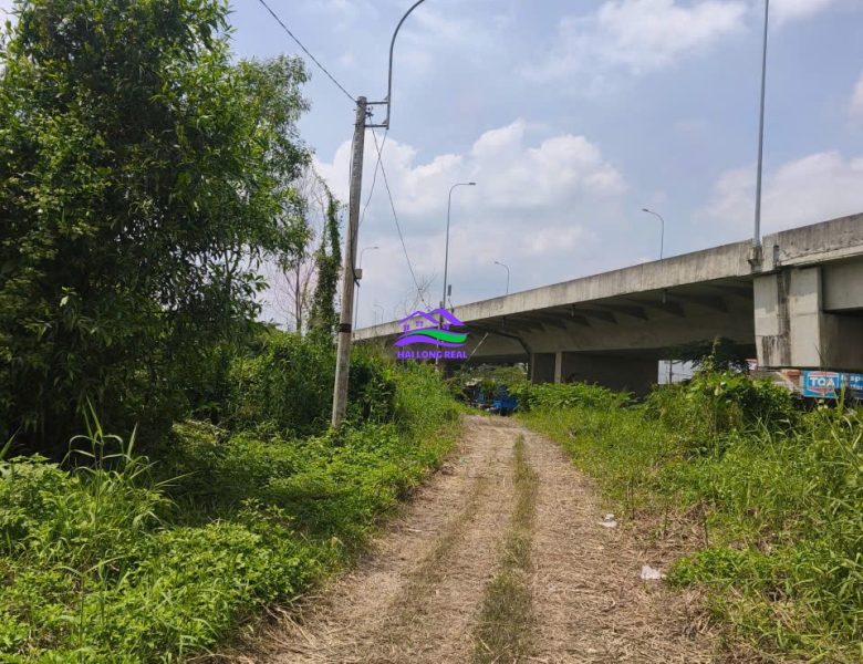 Đất đường đá 6m, Giá: 4tr/m2, DT: 2440m2, ngang 75m, dài 30m, đường lê văn lương vào 30m, xã nhơn đức, nhà bè