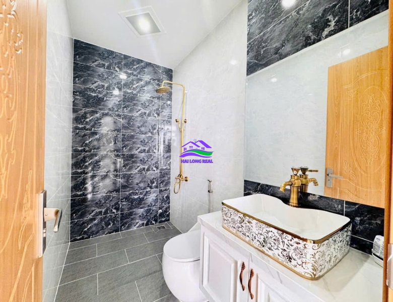 HAILONGREAL: NHÀ 10.8TY, DT: 5X16M, 4 TẦNG, MỚI 100%, 2581/53 HUỲNH TẤN PHÁT, KHU ANH TUẤN