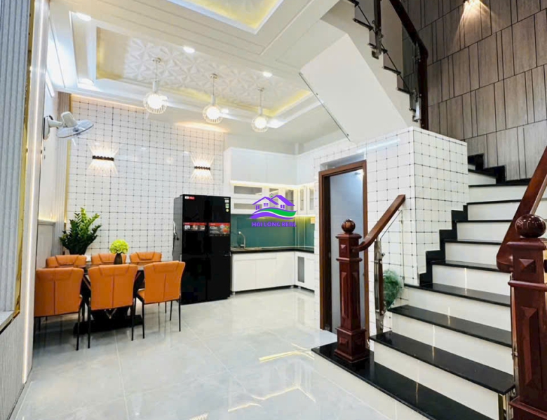 HAILONGREAL: NHÀ 6.9TY, DT: 5X11M, 4 TẦNG, MỚI 100%, HUỲNH TẤN PHÁT, TT NHÀ BÈ