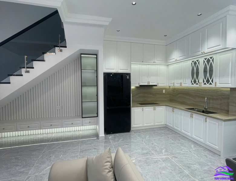 HAILONGREAL: NHÀ 1545/ LÊ VĂN LƯƠNG, 11TY, DT: 5.6X15M, 4 TẦNG, MỚI 100%, CẠNH CC KHAIHOAN LAND